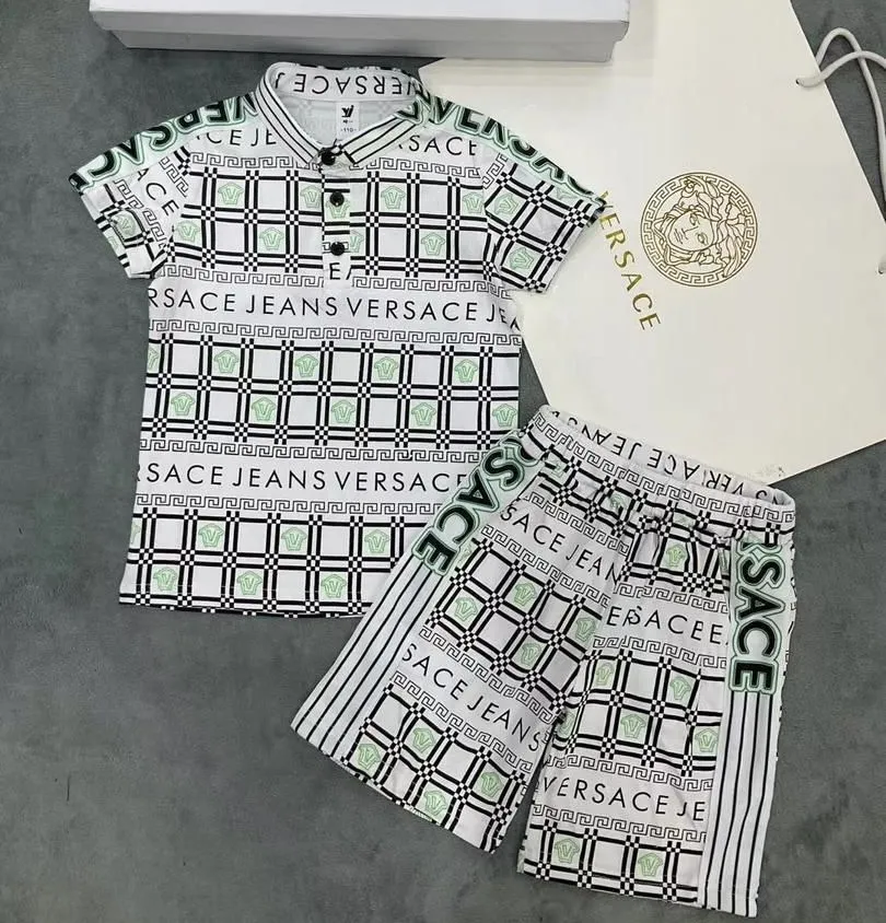 Habits Versace pour garçon de 4 à 8 ans 