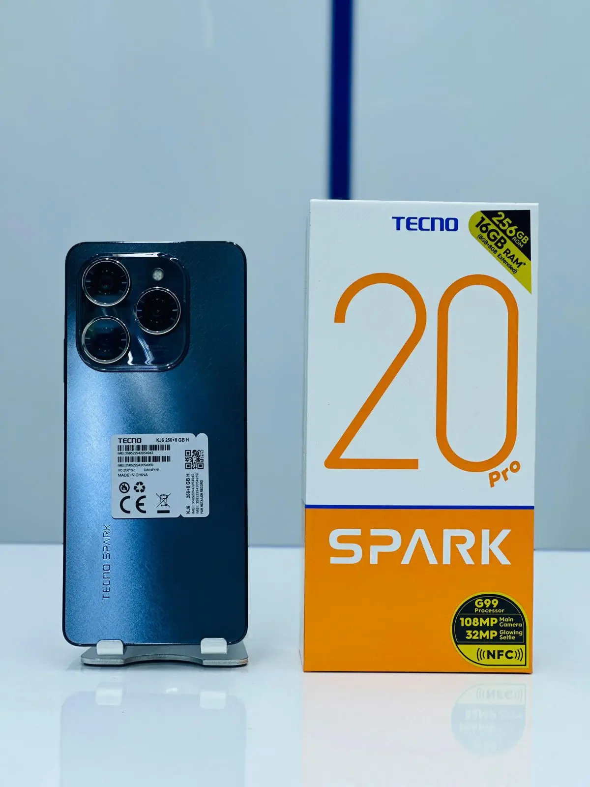 Tecno spark 20 pro neuf dans carton 