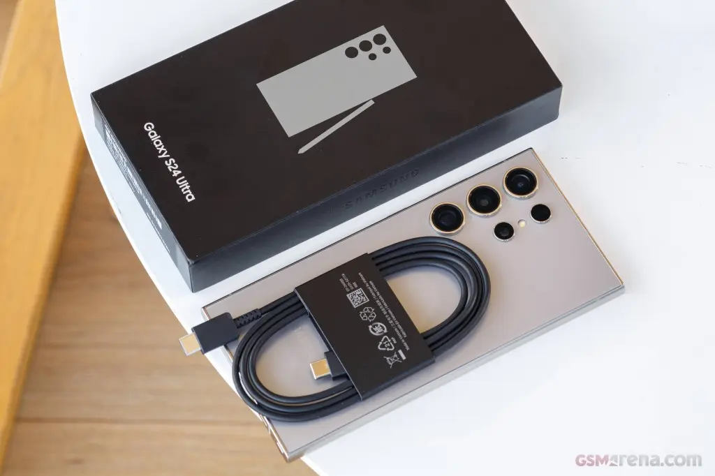 Samsung S24 ultra neuf dans carton 