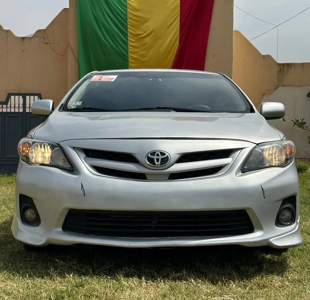 TOYOTA COROLLA S