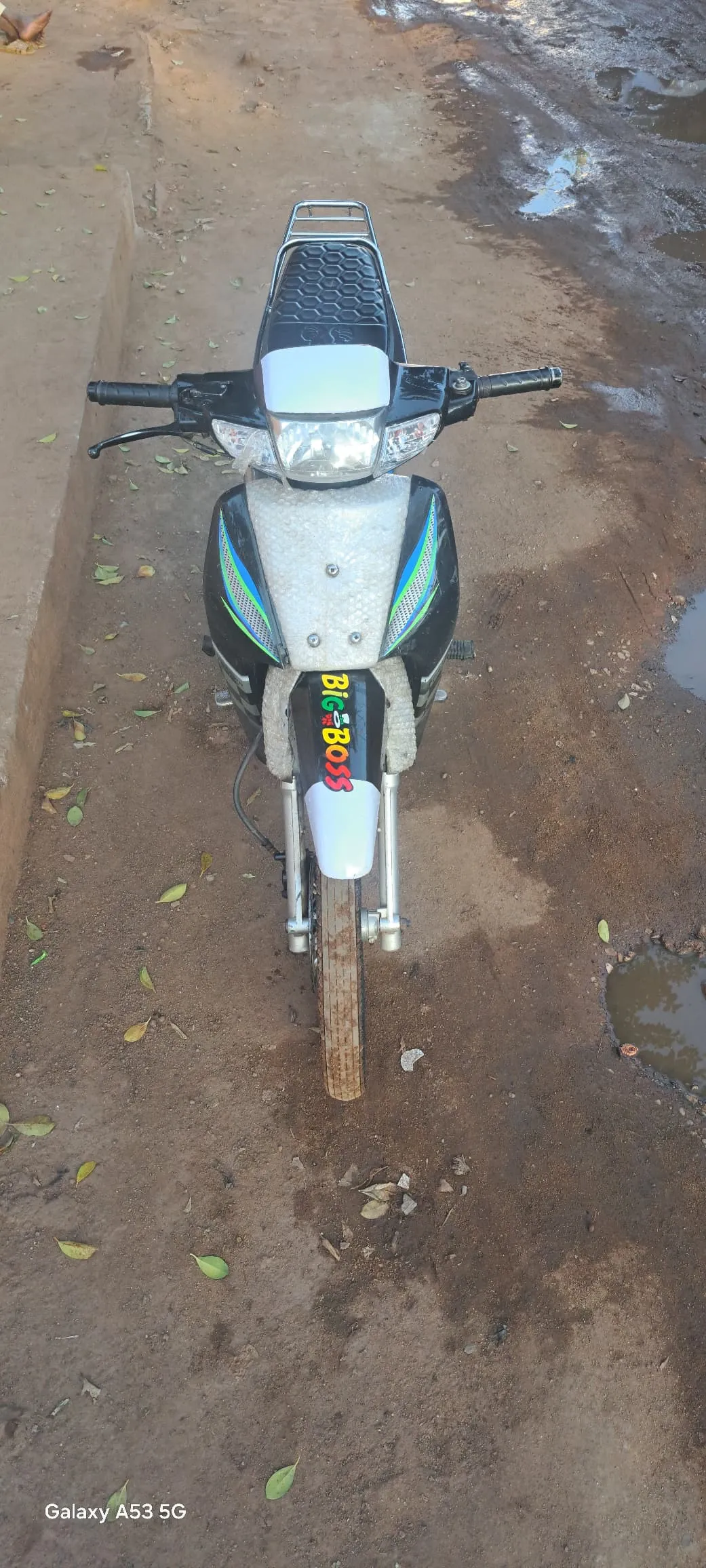 Moto  - Image principale