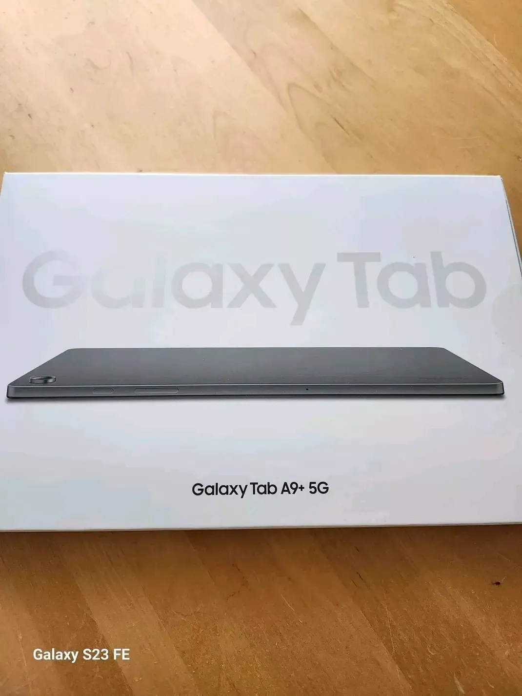 Samsung tablette A9+ 5g avec puce neuf dans carton scellé 