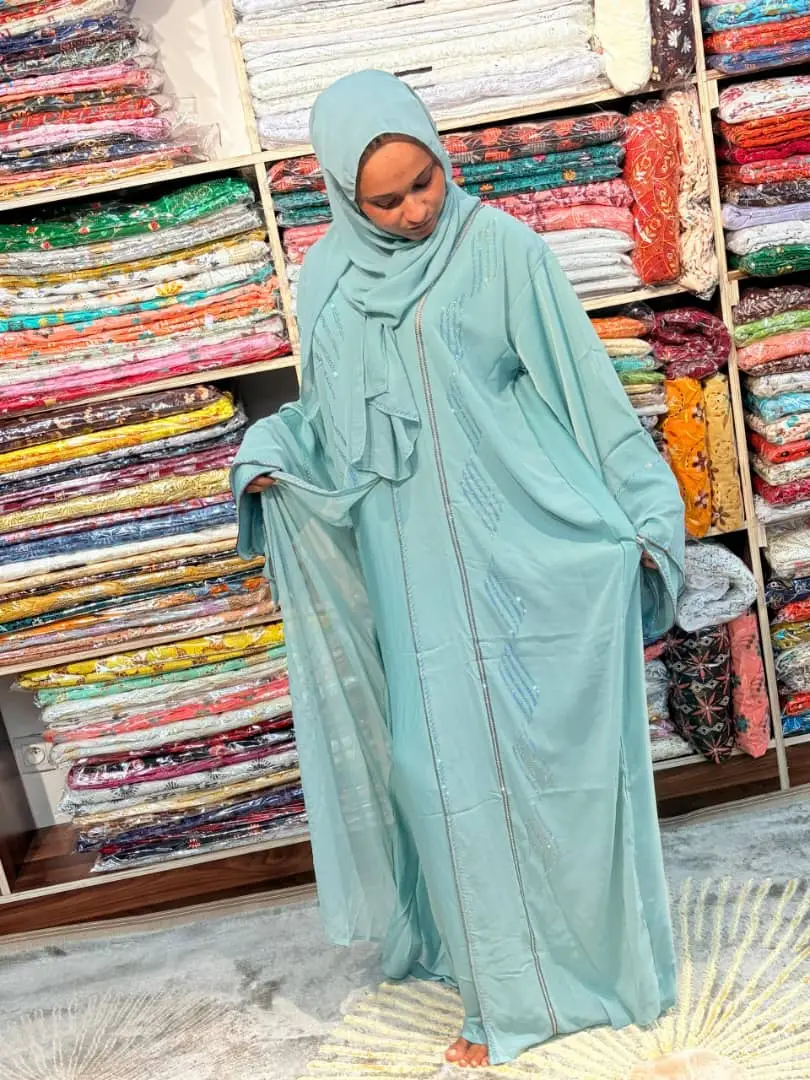 Abaya robe