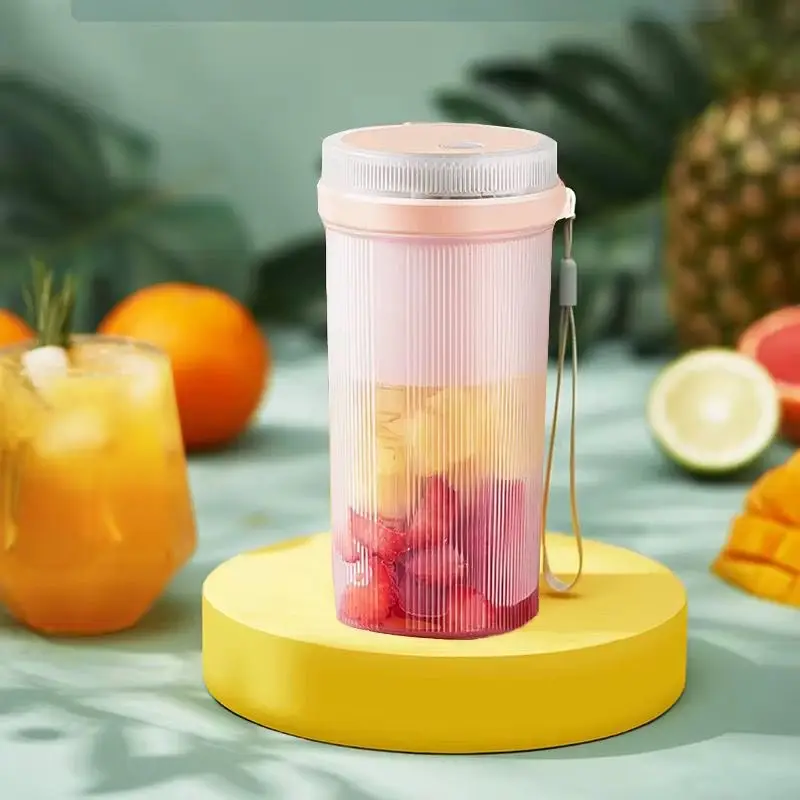 🍓 Mini Blender Rechargeable - Idéal pour vos jus frais partout ! 🥭