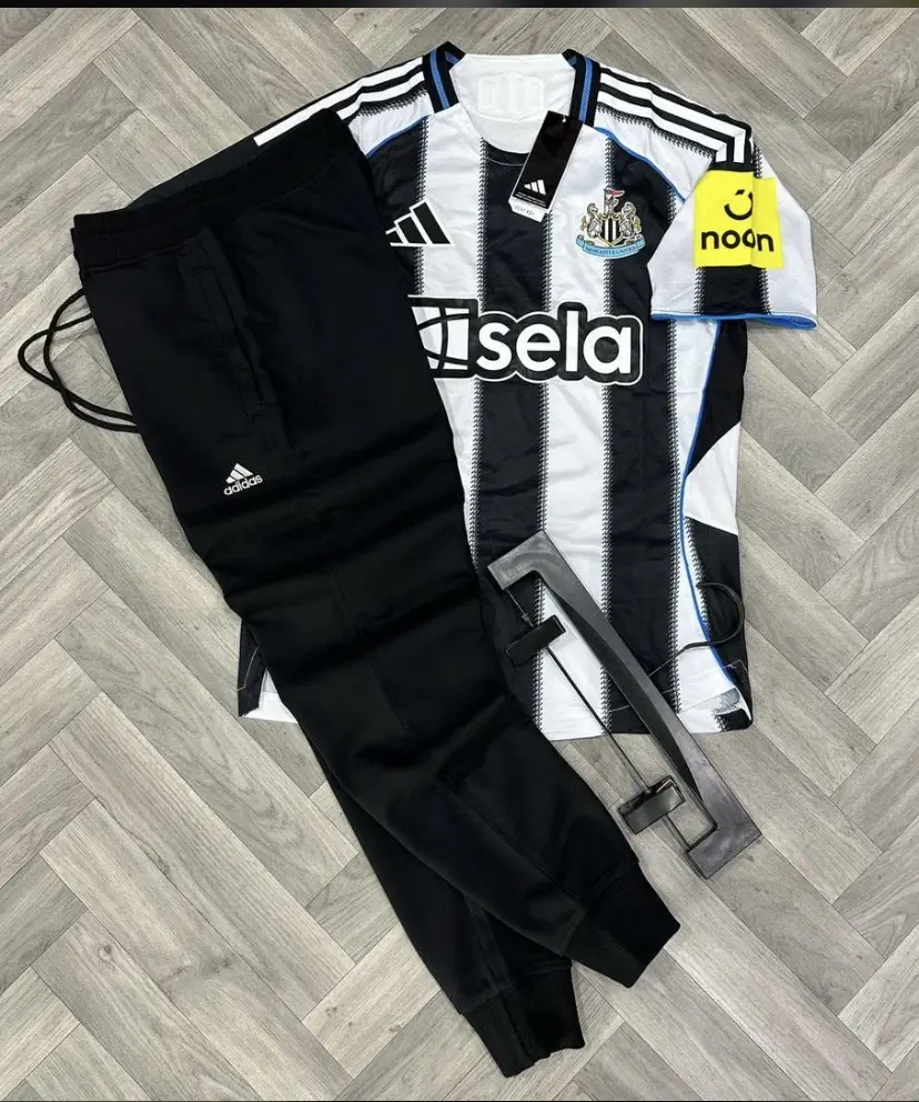 Maillot et jogging hyper tendance