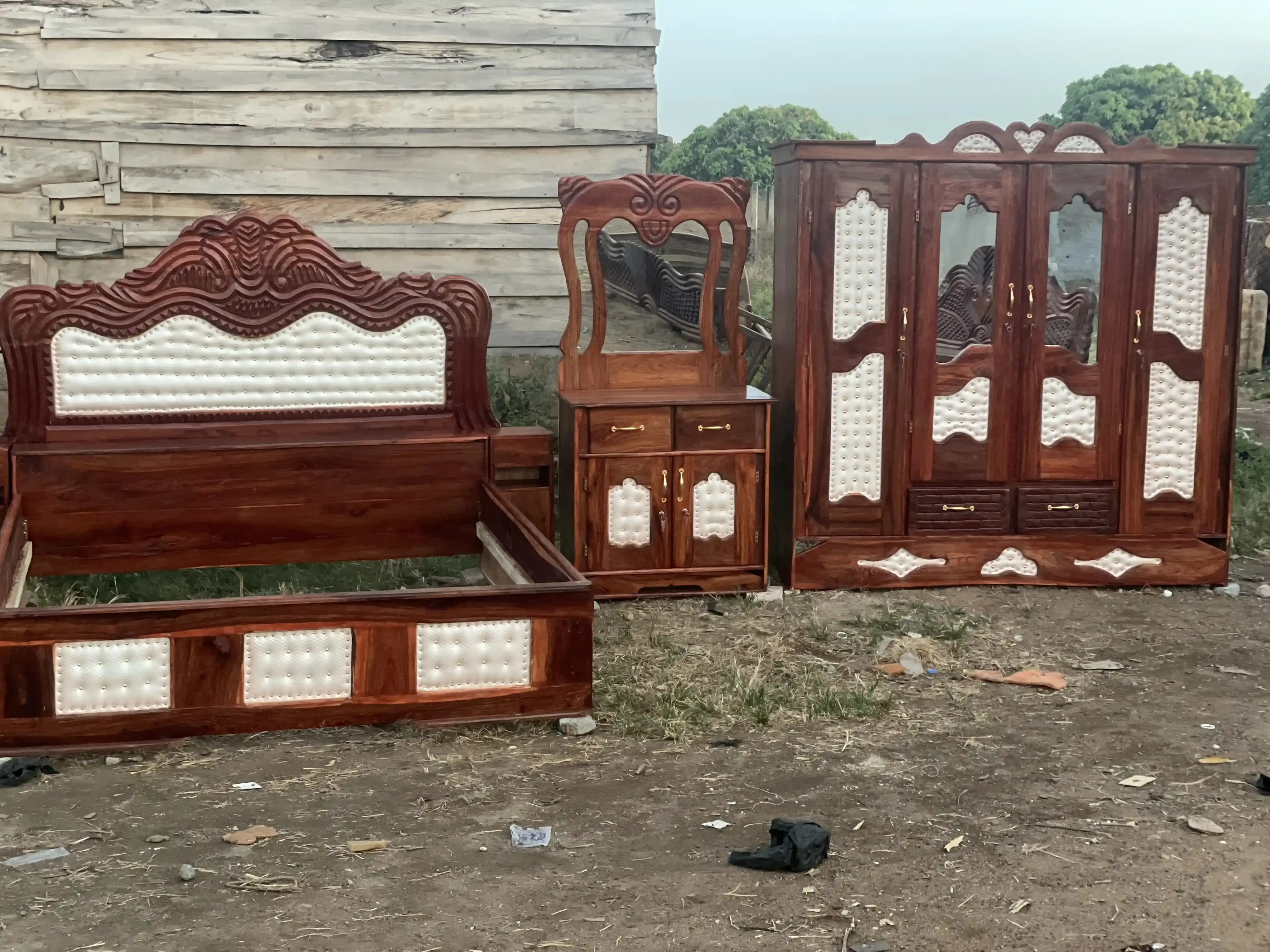 Armoire lit coiffeuse 