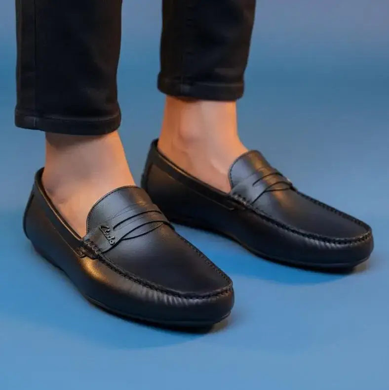 MOCASSINS LÉGERS EN CUIR – CONFORT & ÉLÉGANCE