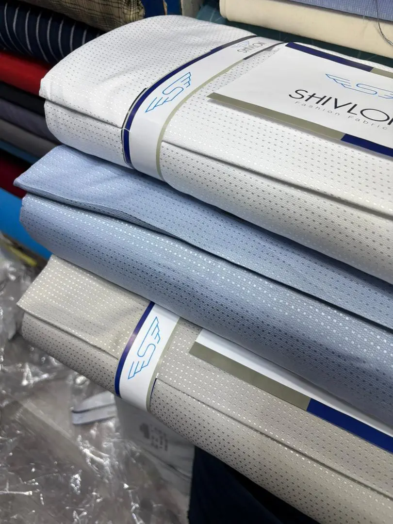 Tissu kriplon italien, Tissus Premium – Élégance & Qualité au Rendez-vous - Vue détaillée 4