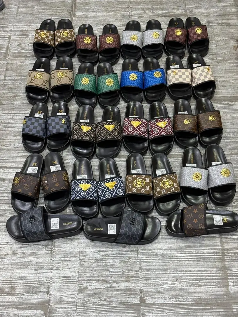 Simple paire de claquette - Vue détaillée 2