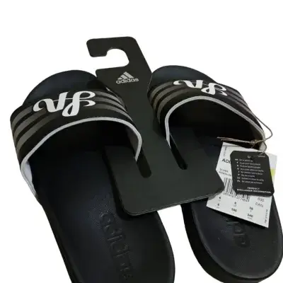 Vue alternative 1 - Tapette Adidas 