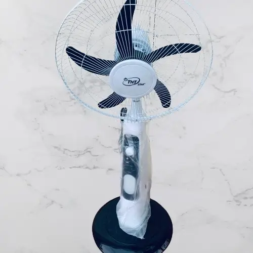 Vue alternative 1 - ventilateur rehargeable 18 Pouces