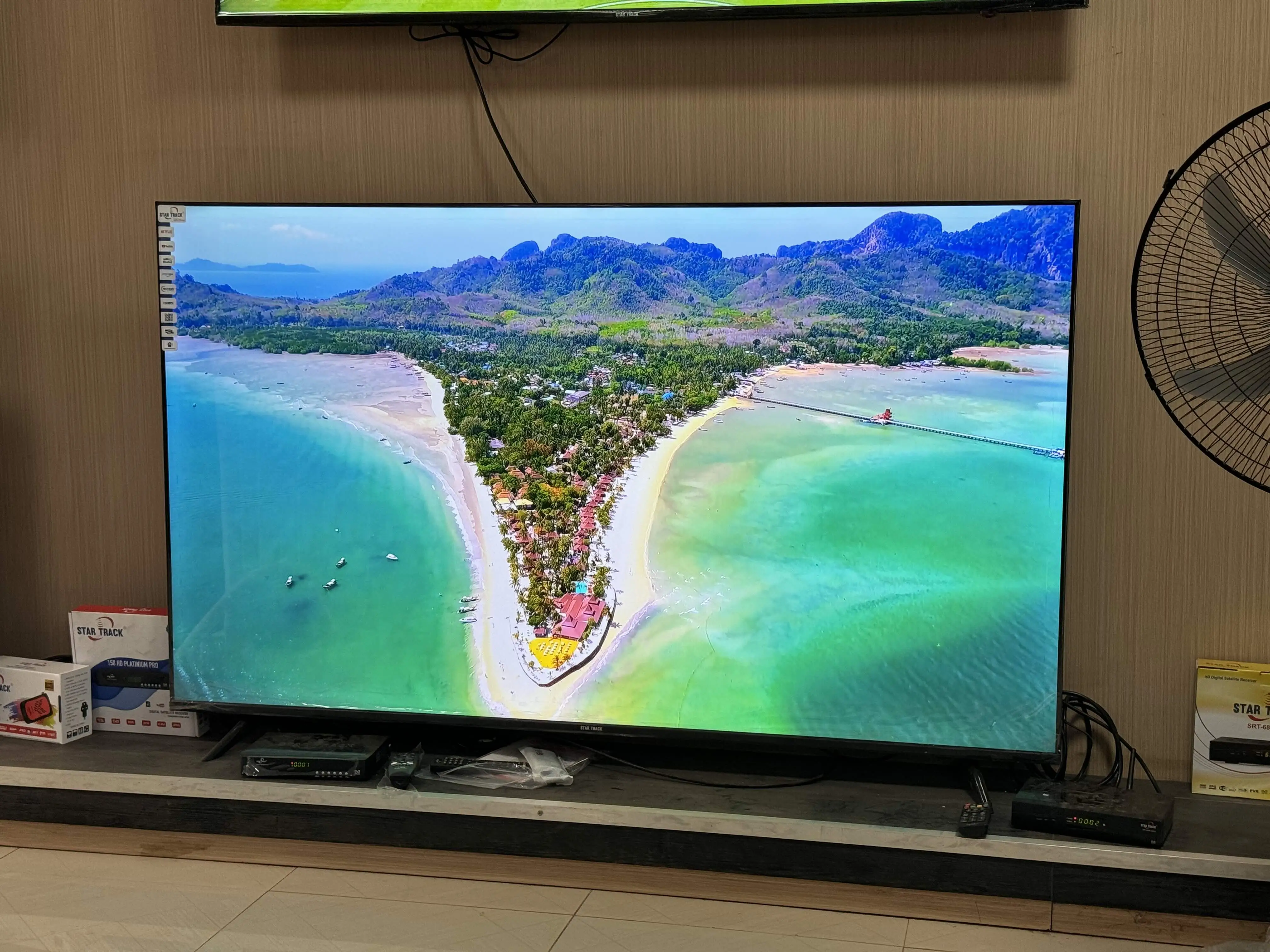 Vue alternative 5 - TV 65 Smart Android 