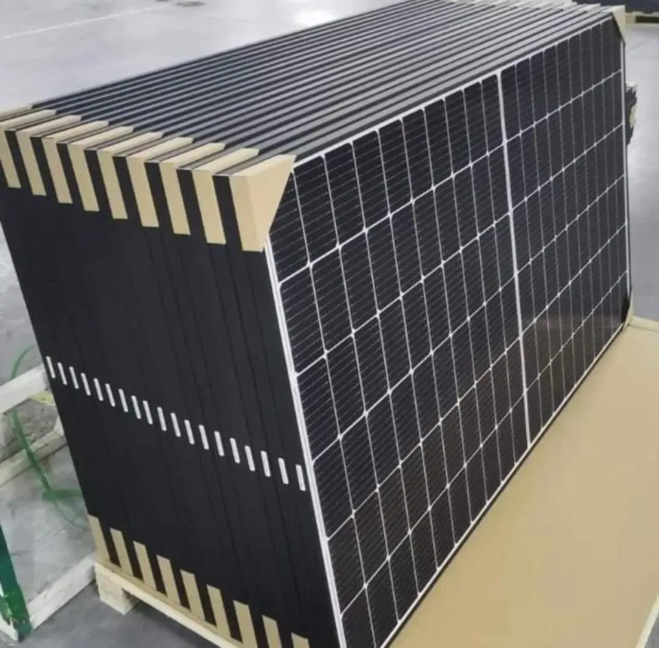 Vue alternative 2 - Panneaux solaires 445 watts bifacial 