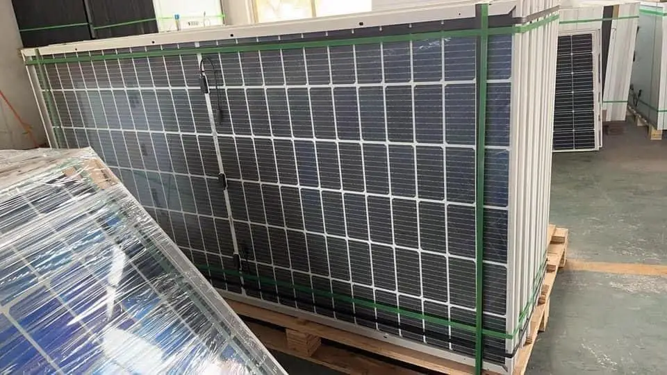 Vue alternative 5 - Panneaux solaires 445 watts bifacial 