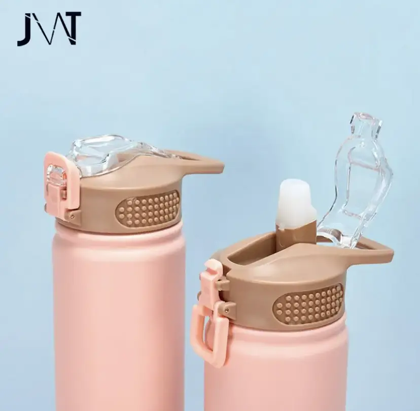 Vue alternative 1 - Bouteille thermos avé paille 530ml en acier inoxydable 