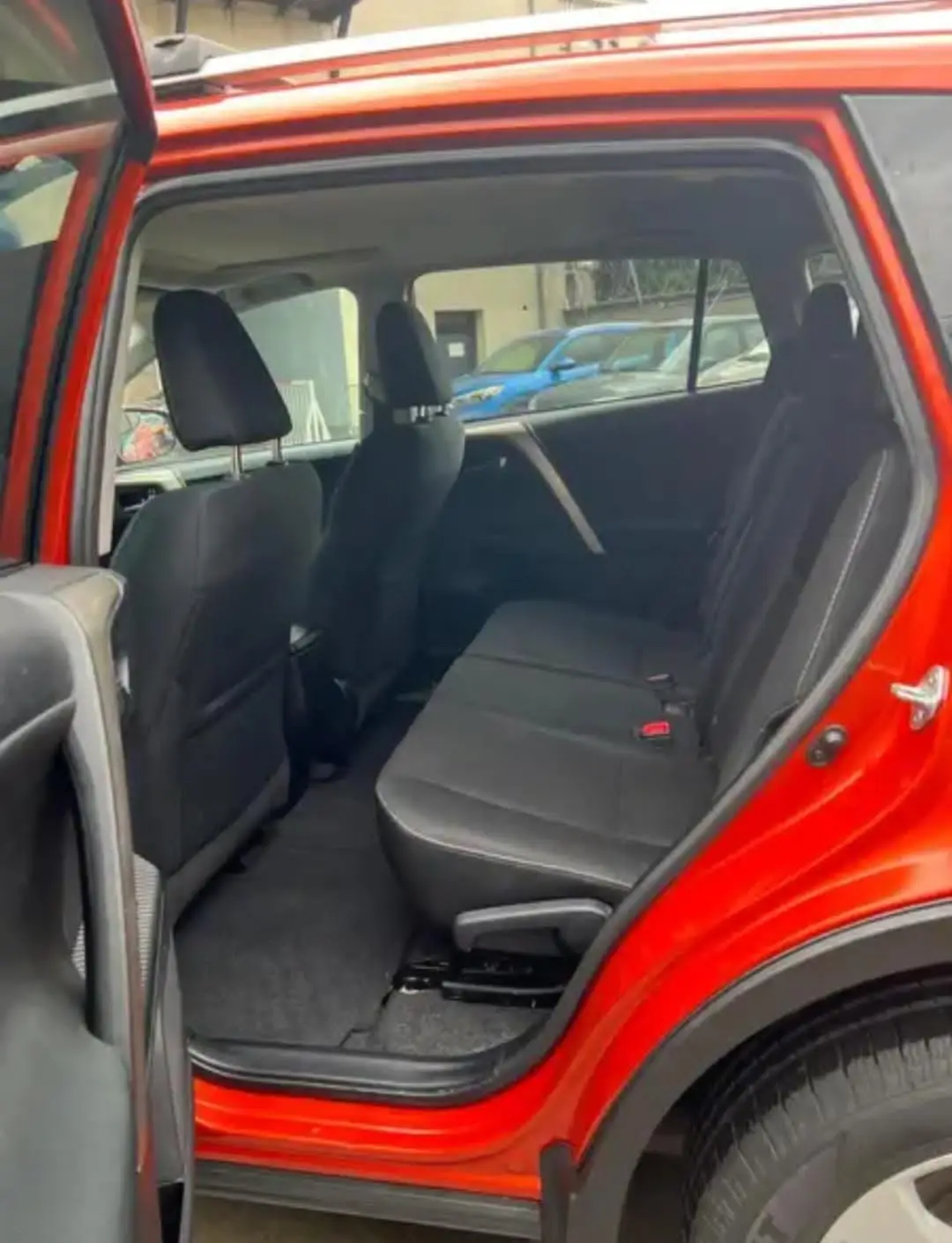 Vue alternative 6 - RAV4 