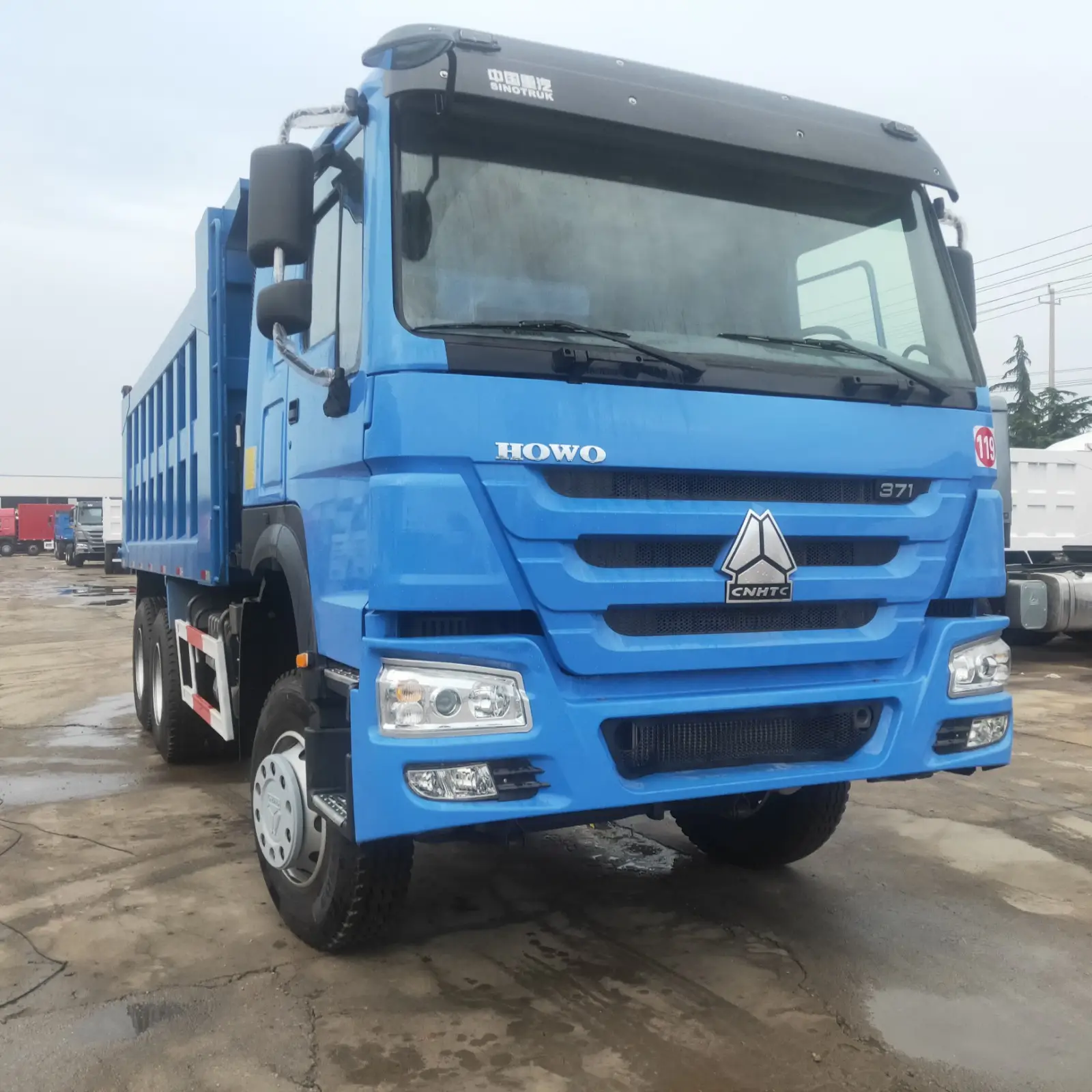 Vue alternative 4 - *?? CAMION BENNE SINOTRUK