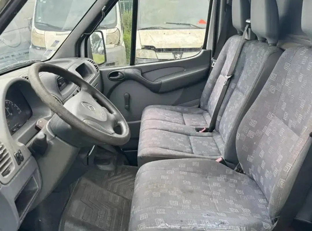 Vue alternative 1 - MERCEDES BENZ sprinter Diesel Manuelle 2004