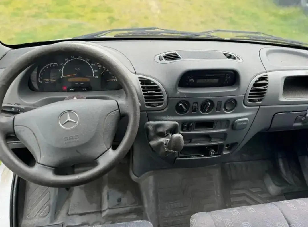 Vue alternative 2 - MERCEDES BENZ sprinter Diesel Manuelle 2004