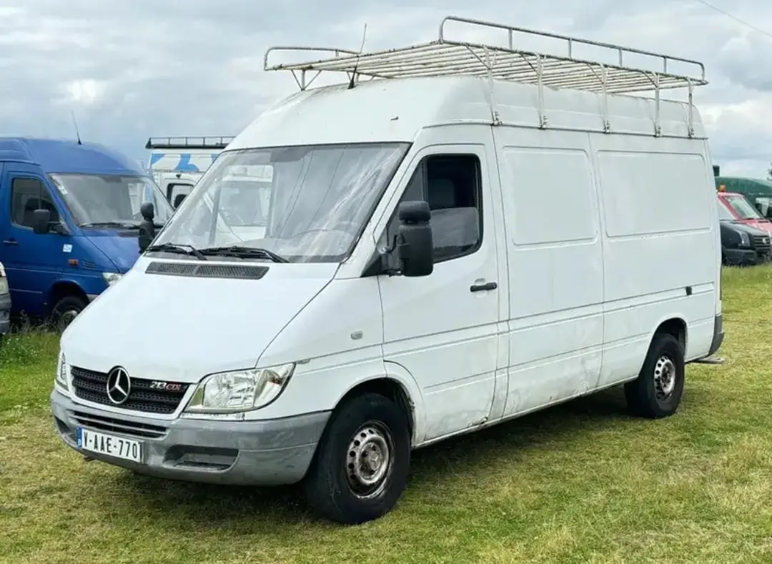 Vue alternative 5 - MERCEDES BENZ sprinter Diesel Manuelle 2004