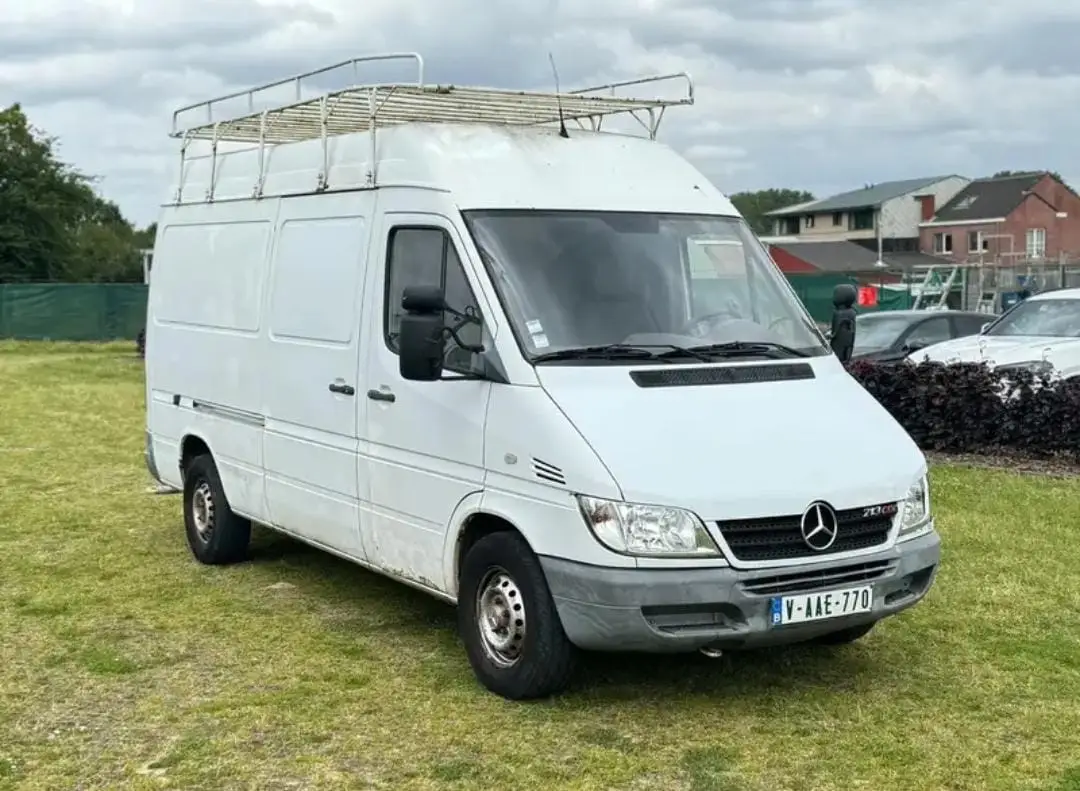 Vue alternative 7 - MERCEDES BENZ sprinter Diesel Manuelle 2004