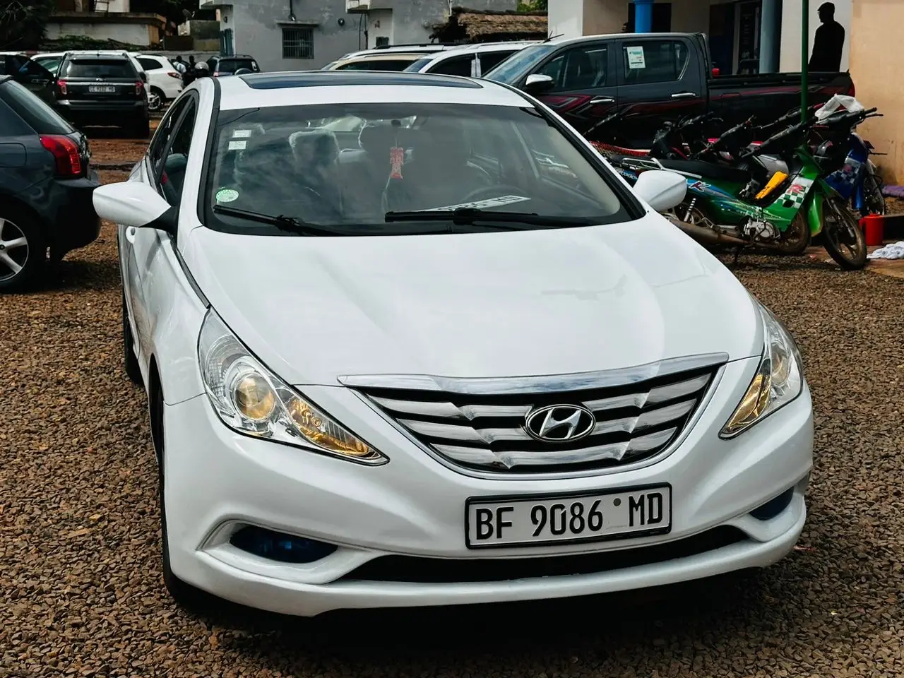 Vue alternative 2 - Voiture Hunday Sonata