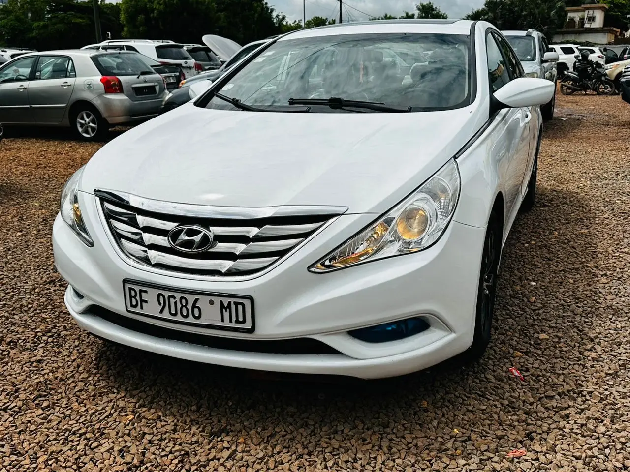 Vue alternative 9 - Voiture Hunday Sonata