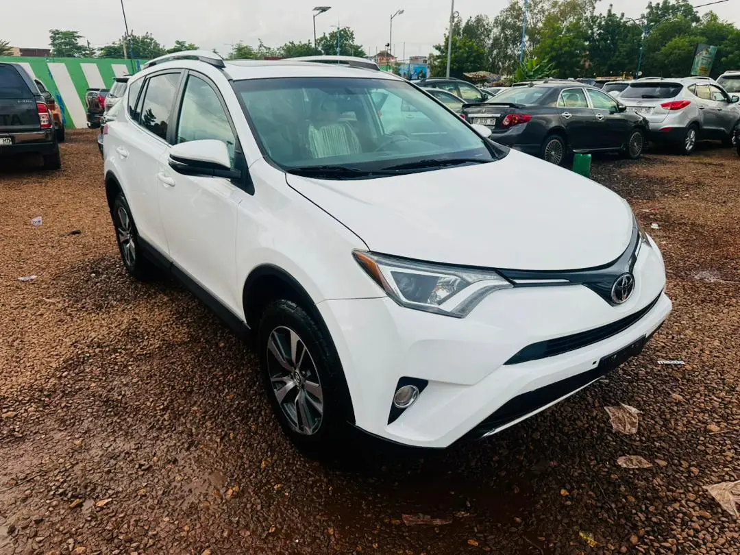 Vue alternative 7 - Voiture Toyota Rav4
