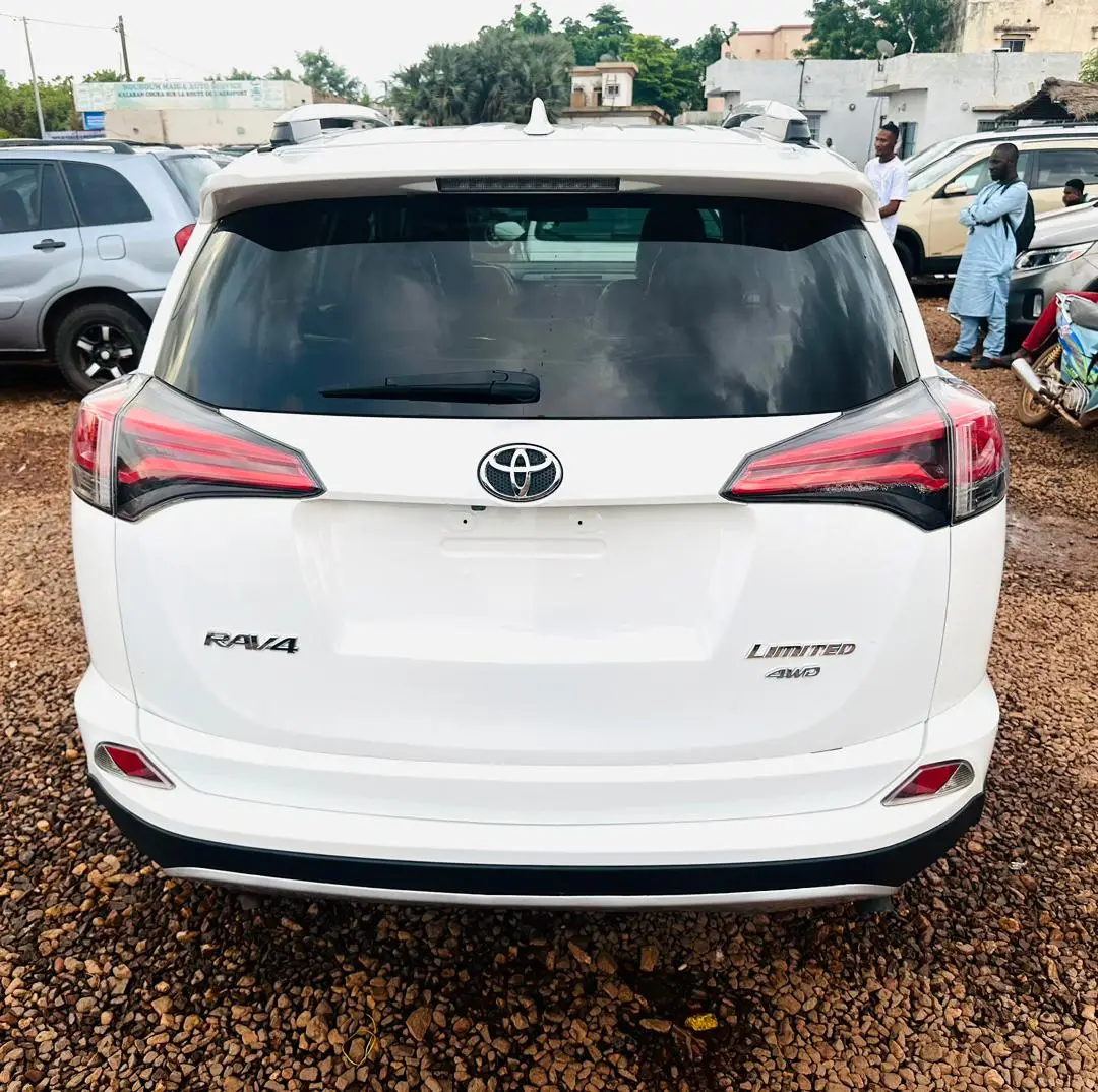 Vue alternative 9 - Voiture Toyota Rav4