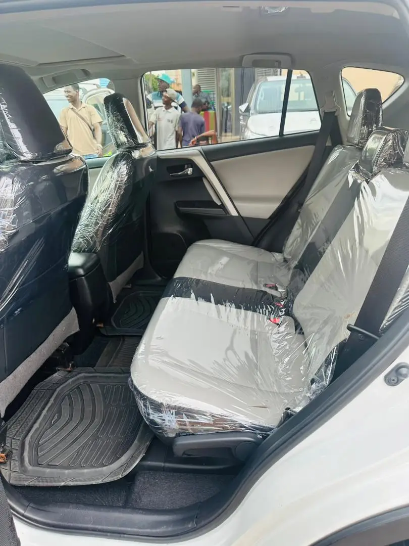 Vue alternative 12 - Voiture Toyota Rav4