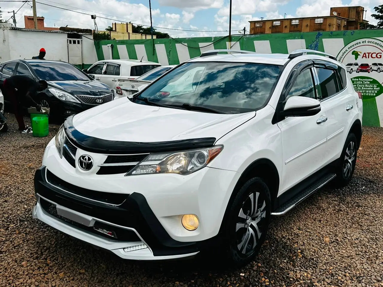 Vue alternative 8 - Toyota Rav4 2014 