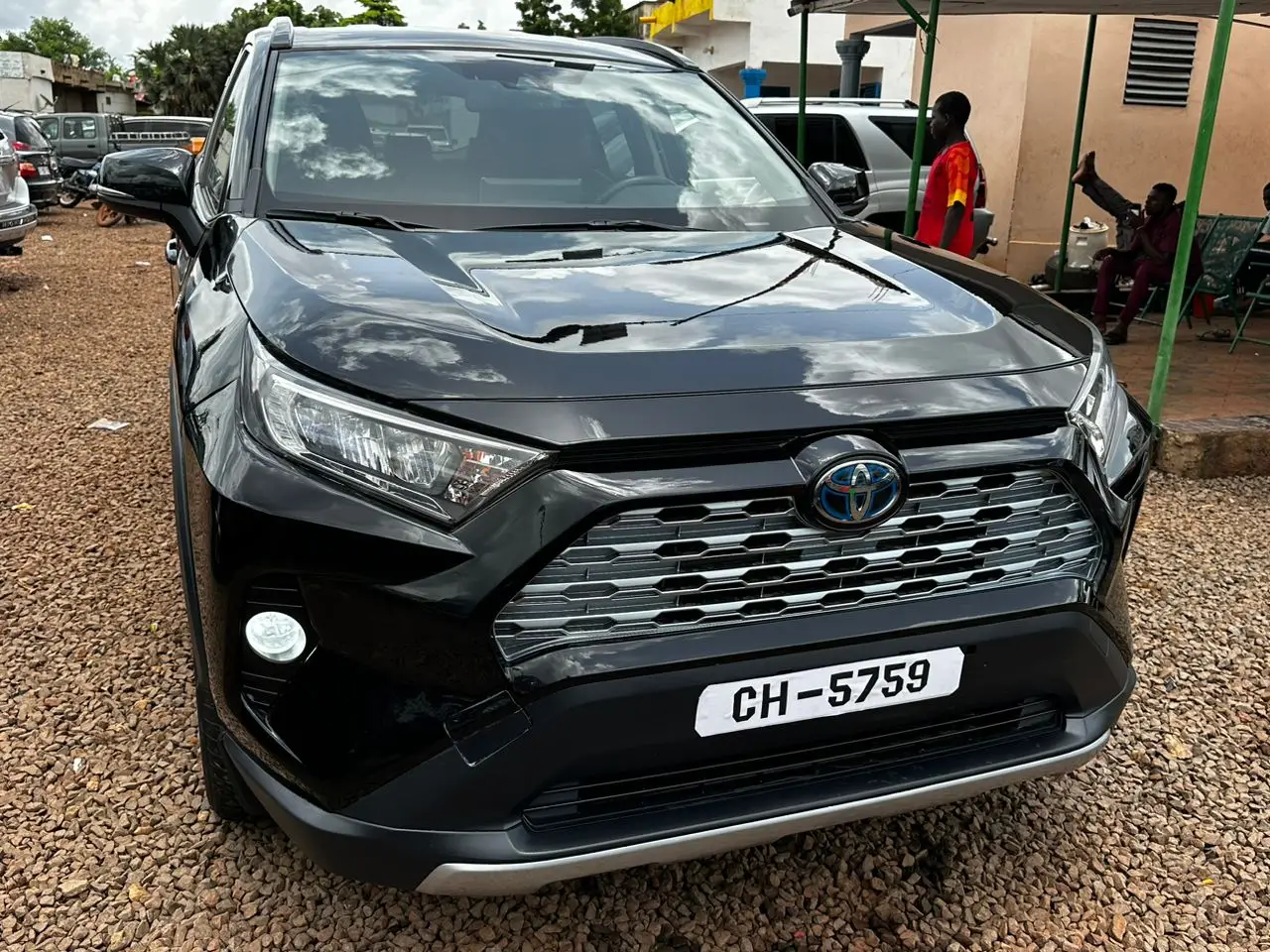 Vue alternative 1 - Toyota RAv4 Hybride 