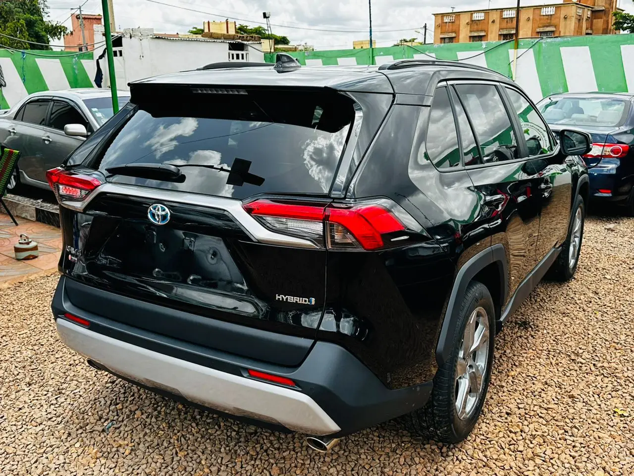 Vue alternative 14 - Toyota RAv4 Hybride 