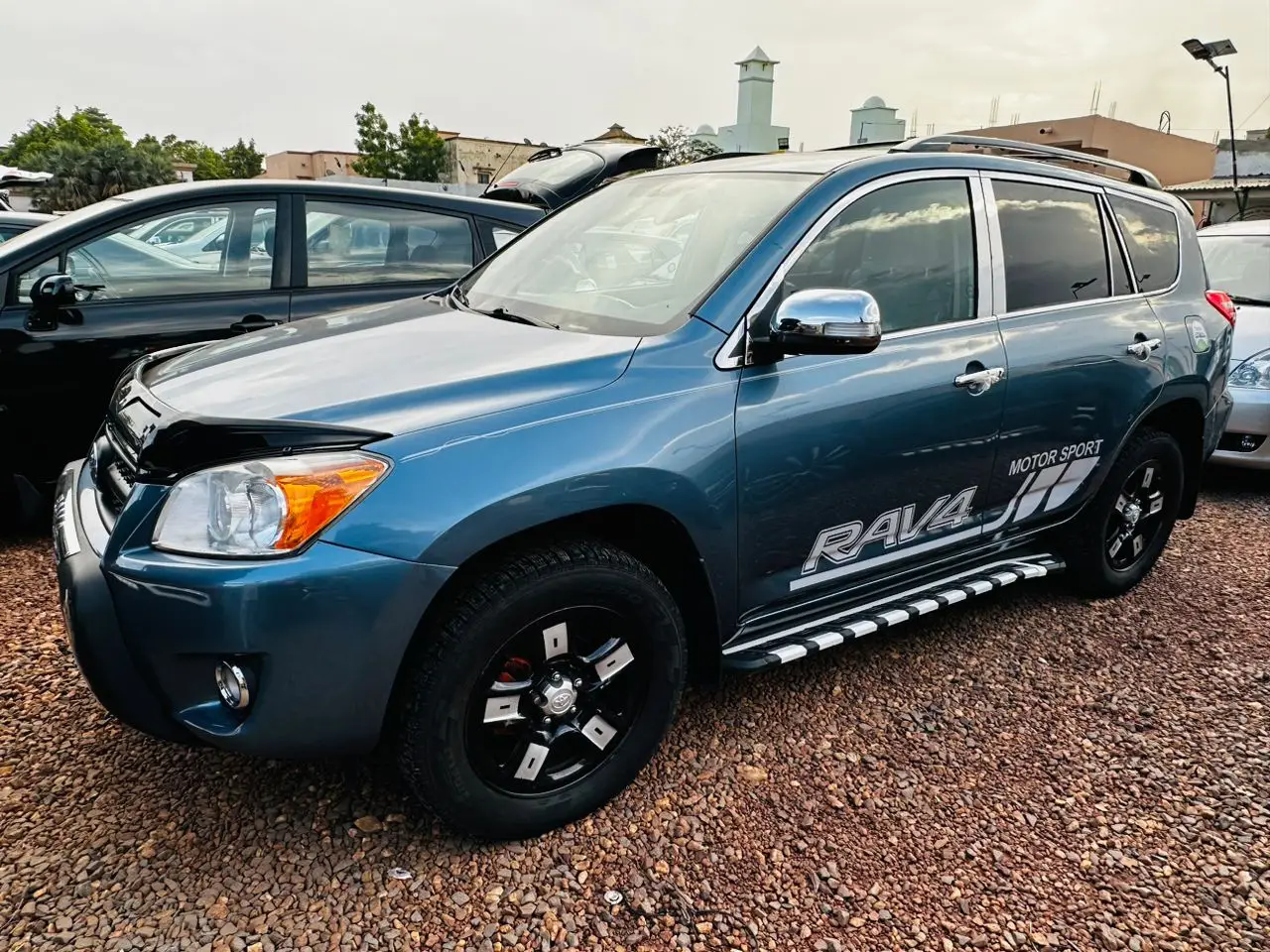 Vue alternative 4 - Toyota Rav4 2010