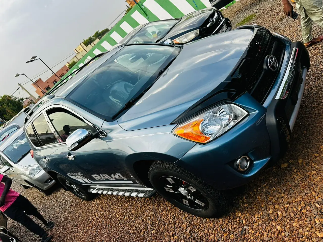 Vue alternative 7 - Toyota Rav4 2010