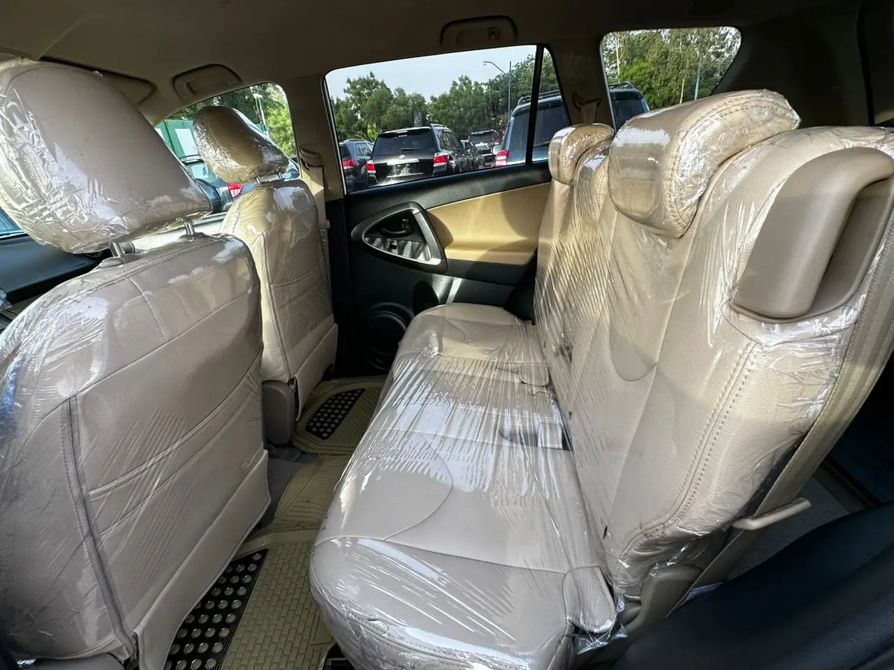 Vue alternative 5 - Toyota Rav4 2010