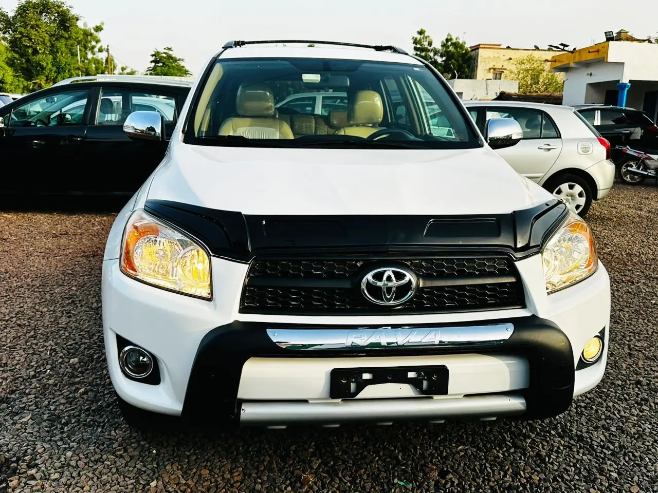 Vue alternative 8 - Toyota Rav4 2010