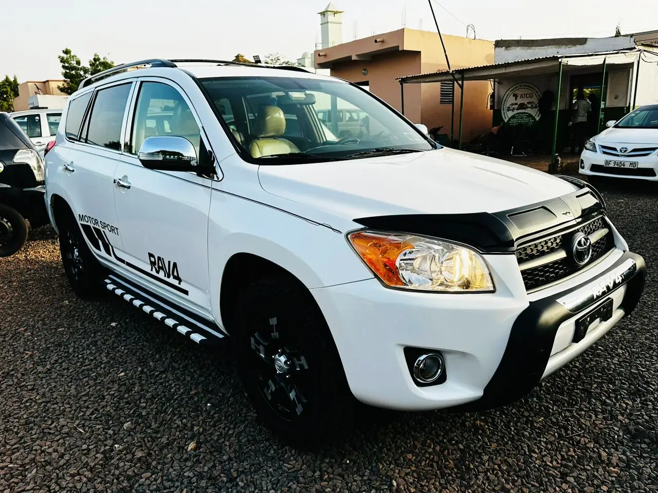 Vue alternative 9 - Toyota Rav4 2010
