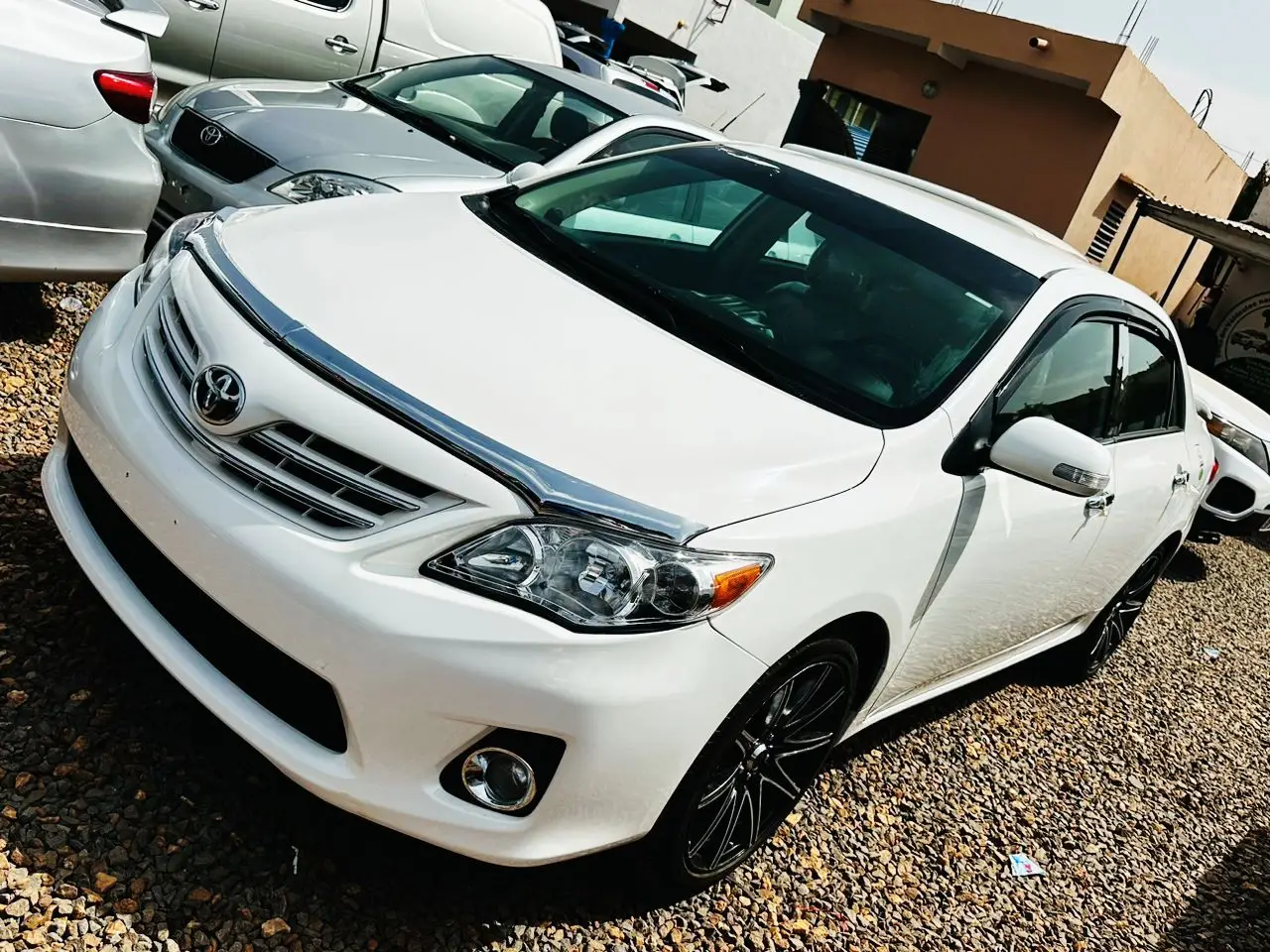 Vue alternative 4 - Toyota corolla LE 2012