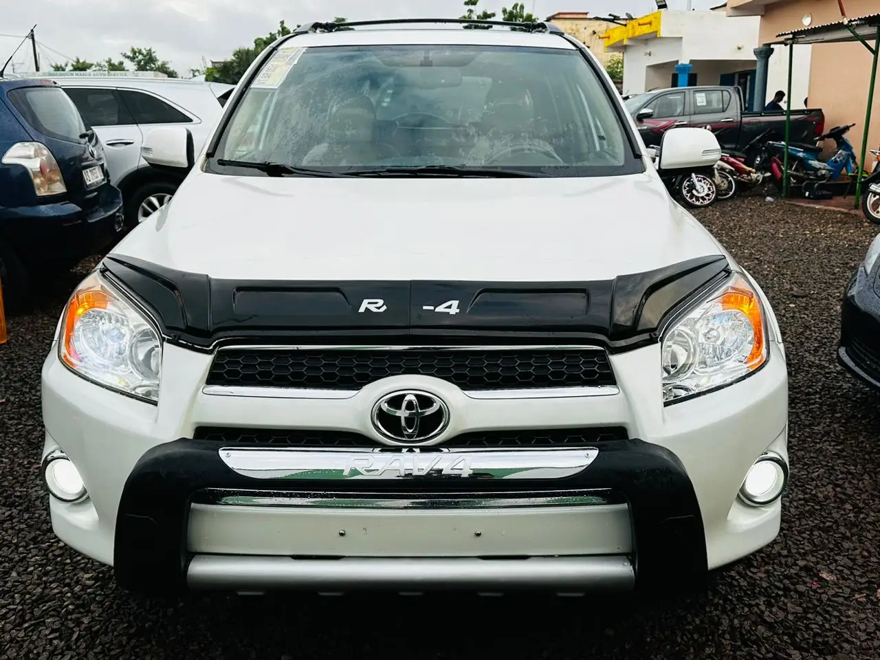 Vue alternative 3 - Toyota Rav4 limited 2010