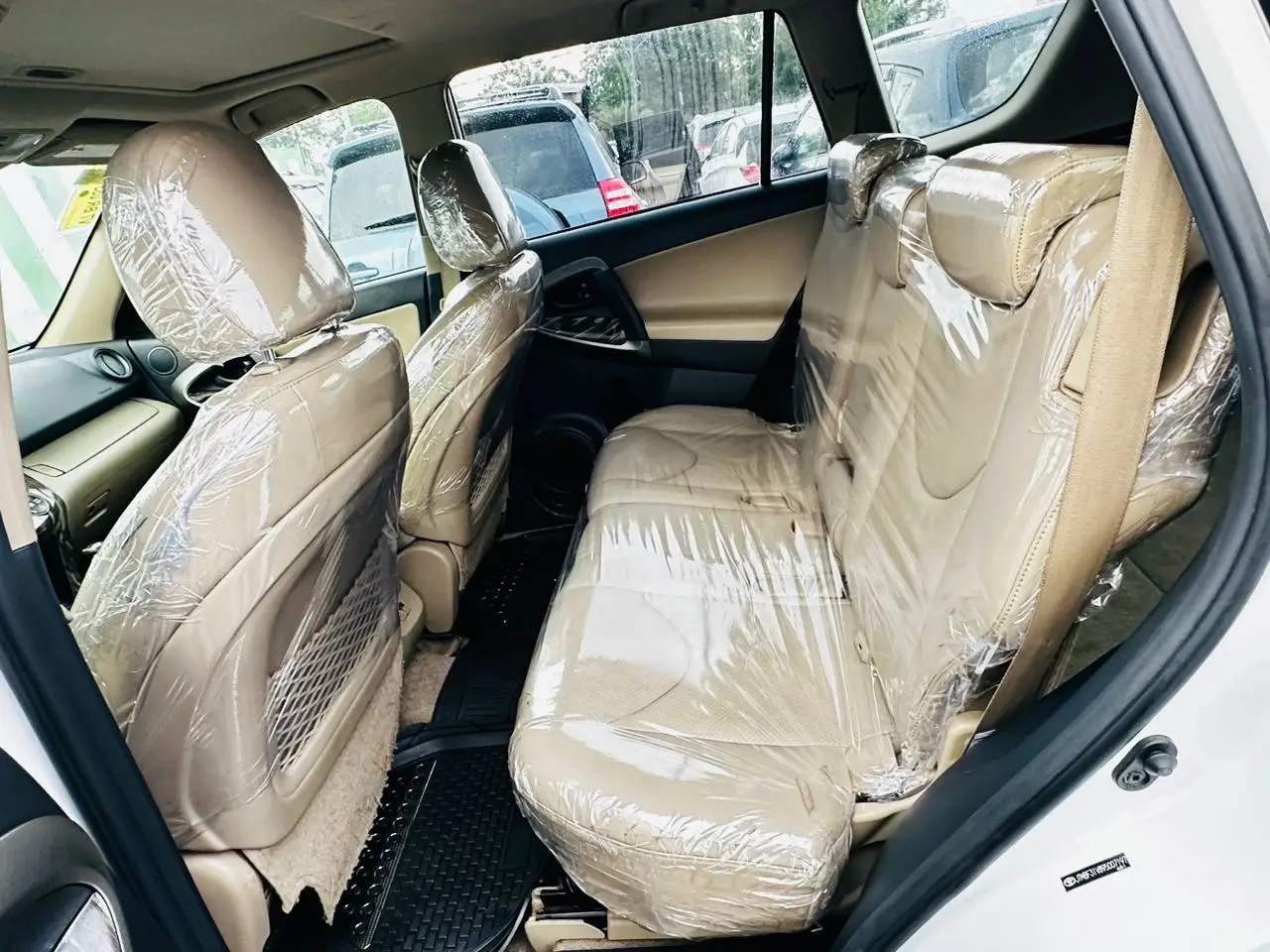 Vue alternative 7 - Toyota Rav4 limited 2010