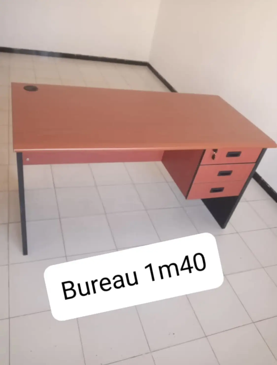 Vue alternative 1 - 1m40 Bureau 