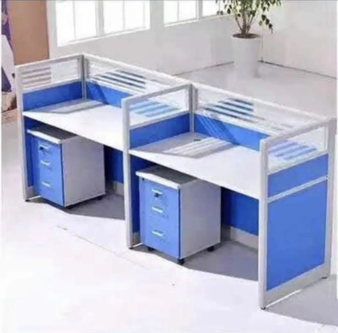 Vue alternative 1 - Bureau deux coller 