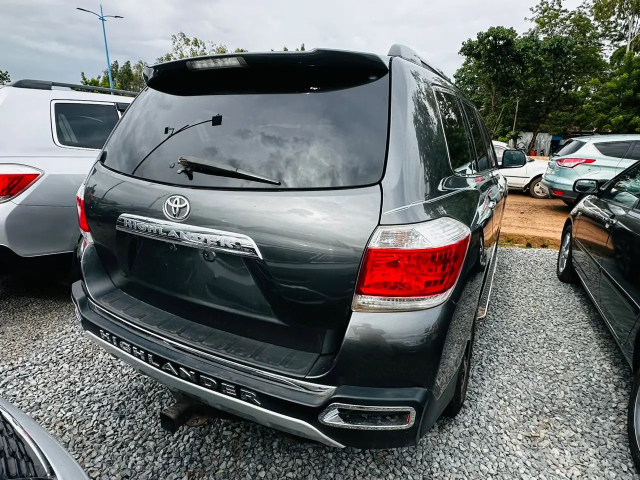 Vue alternative 5 - Toyota Higlander 2012