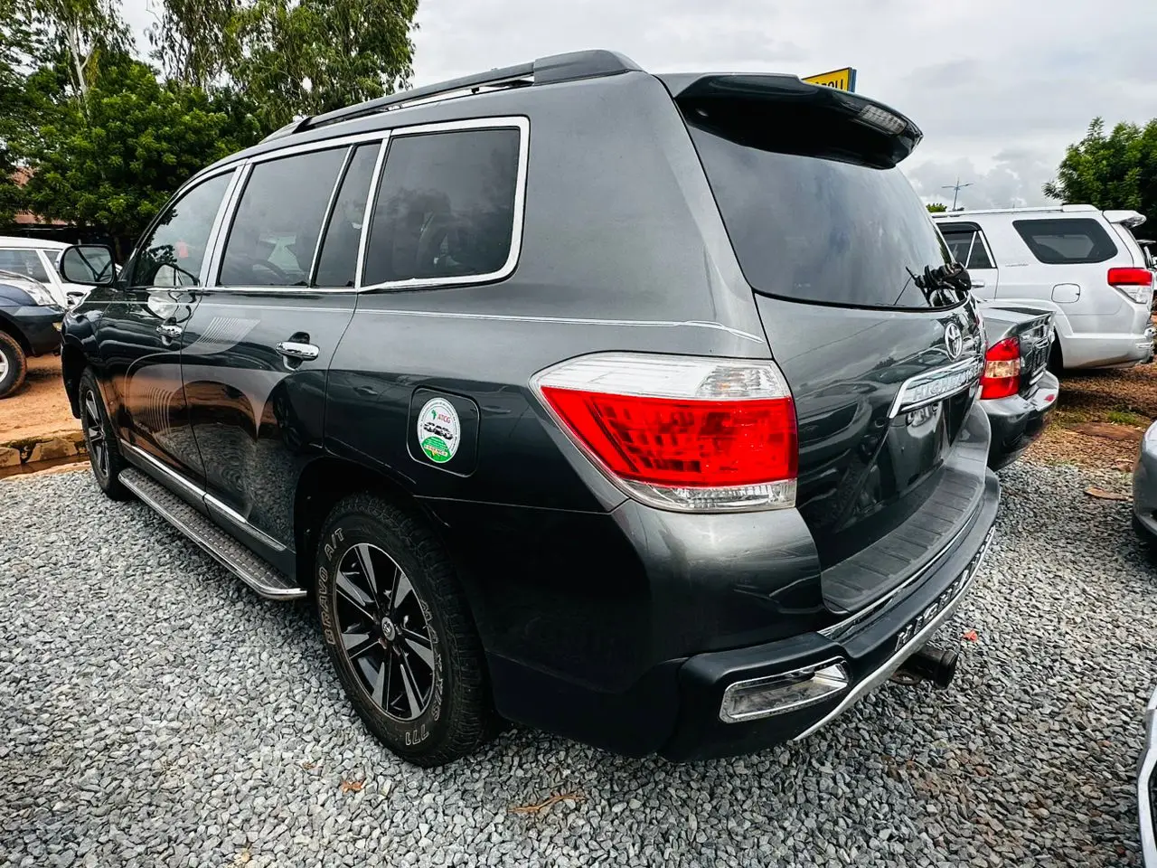 Vue alternative 6 - Toyota Higlander 2012