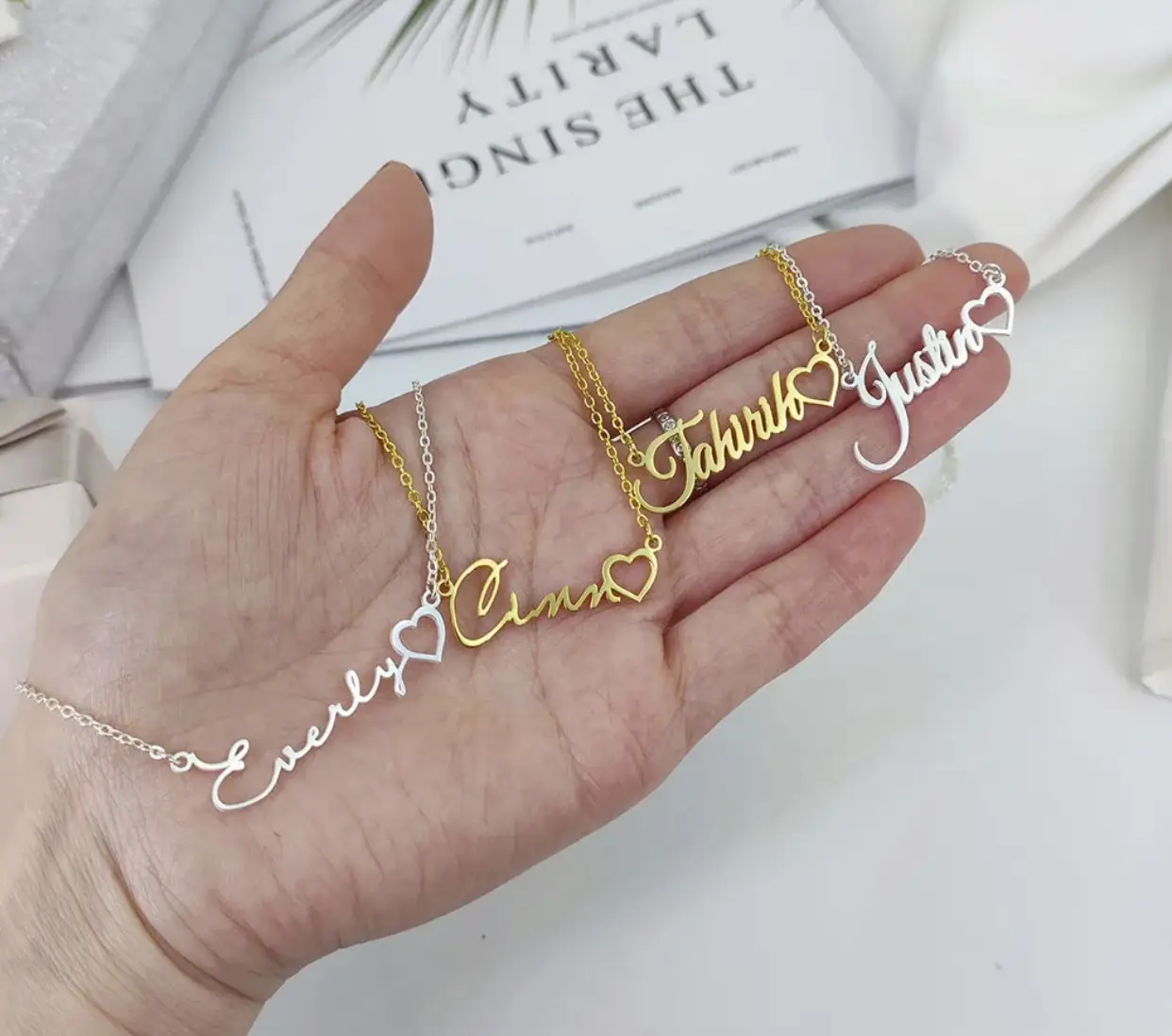 Vue alternative 1 - Collier personnalisé cœur 