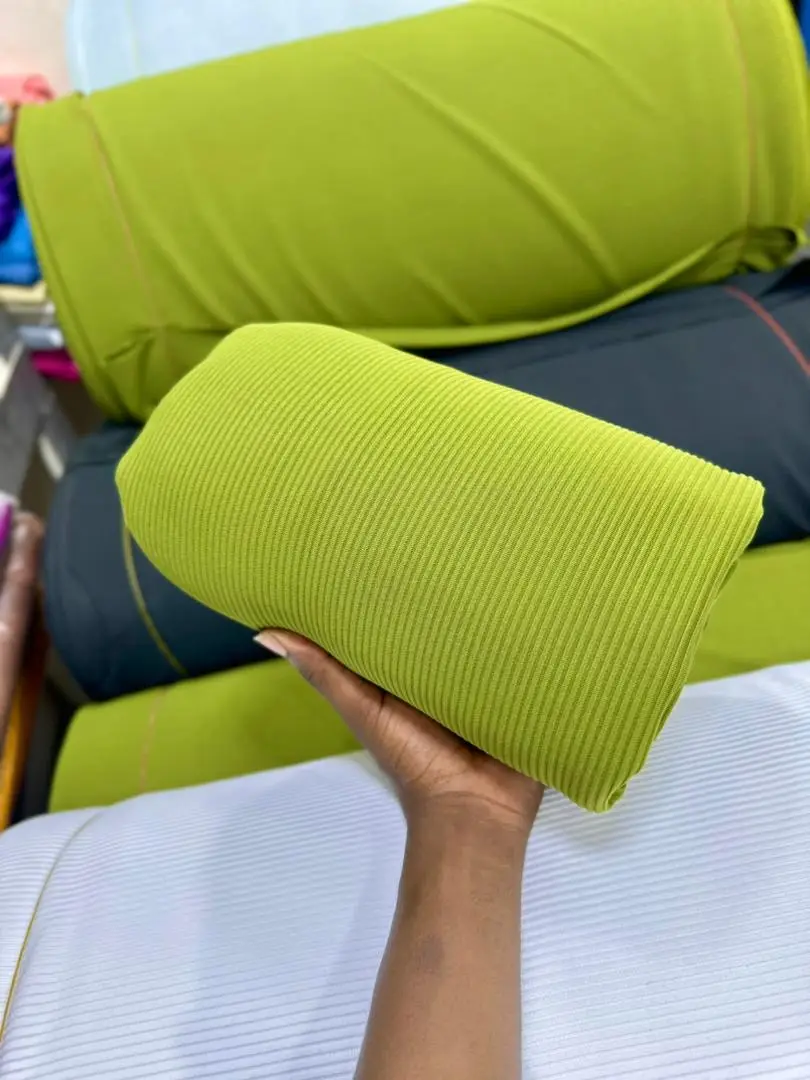 Vue alternative 4 - Tissus velours 