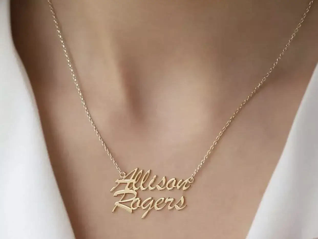 Vue alternative 8 - Collier personnalisé avec deux noms pour femme 