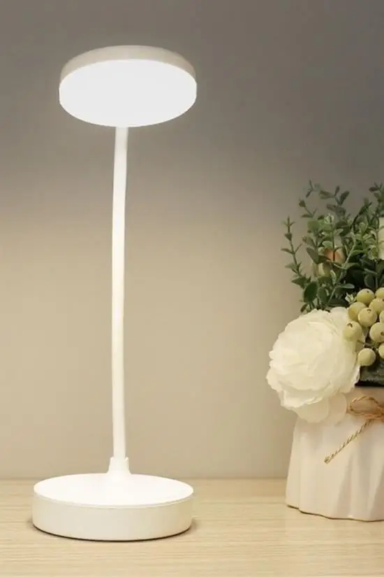 Vue alternative 4 - LED Table Lamp