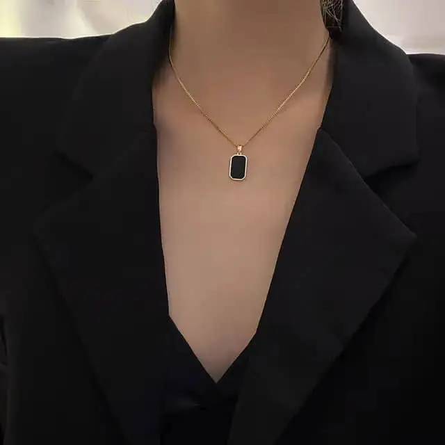 Vue alternative 2 - Collier
